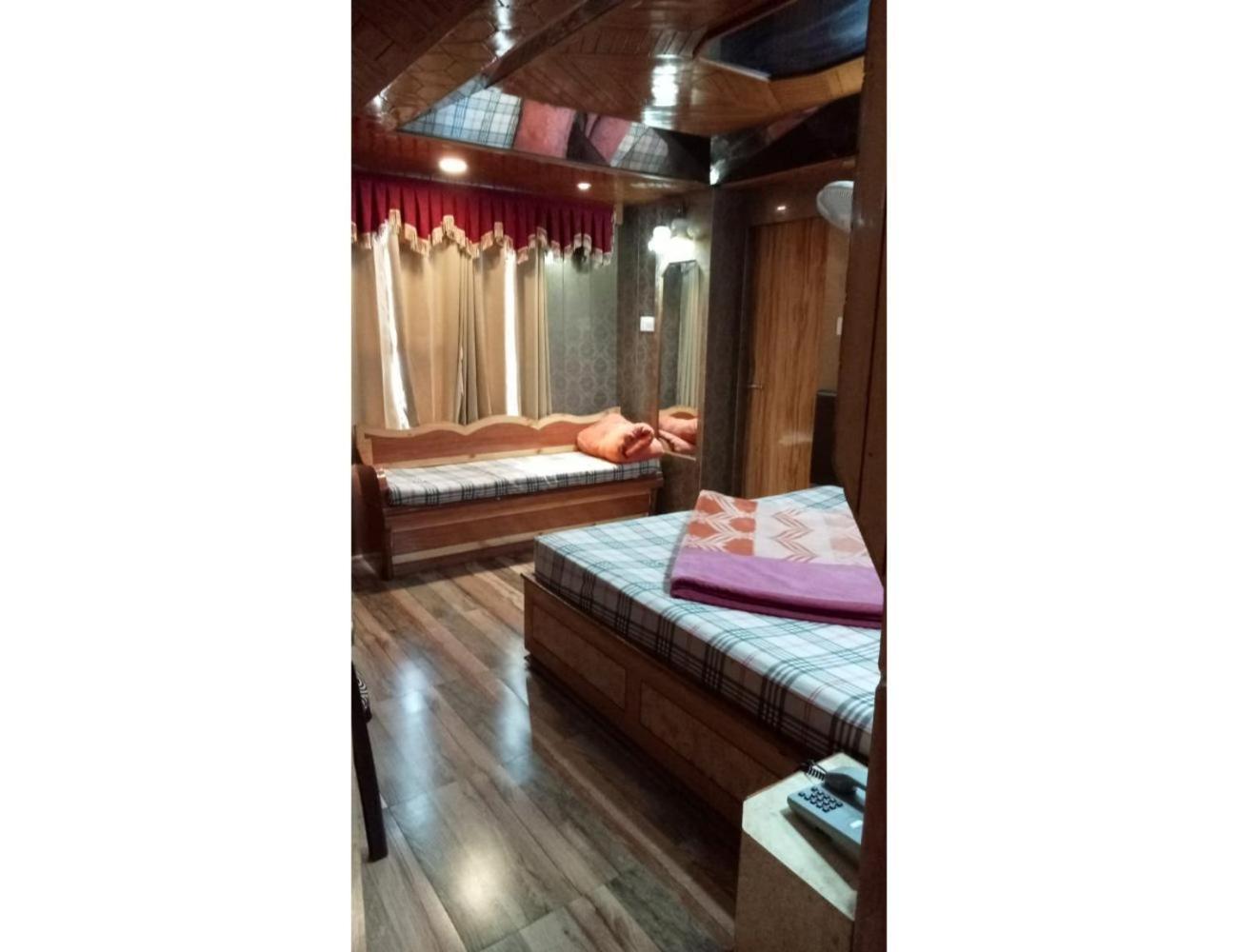 Hotel Doegar, Shimla Ngoại thất bức ảnh