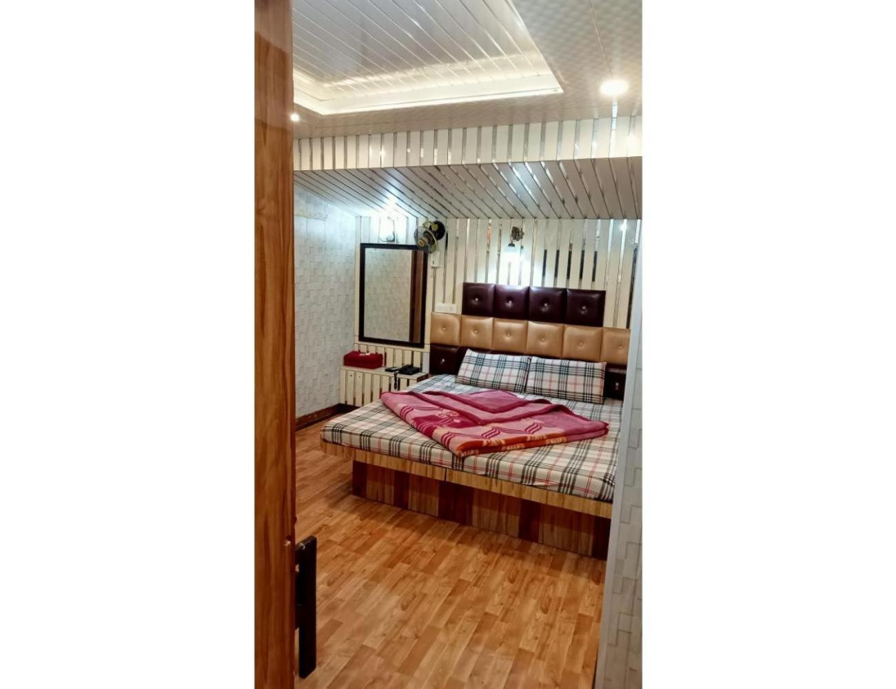 Hotel Doegar, Shimla Ngoại thất bức ảnh