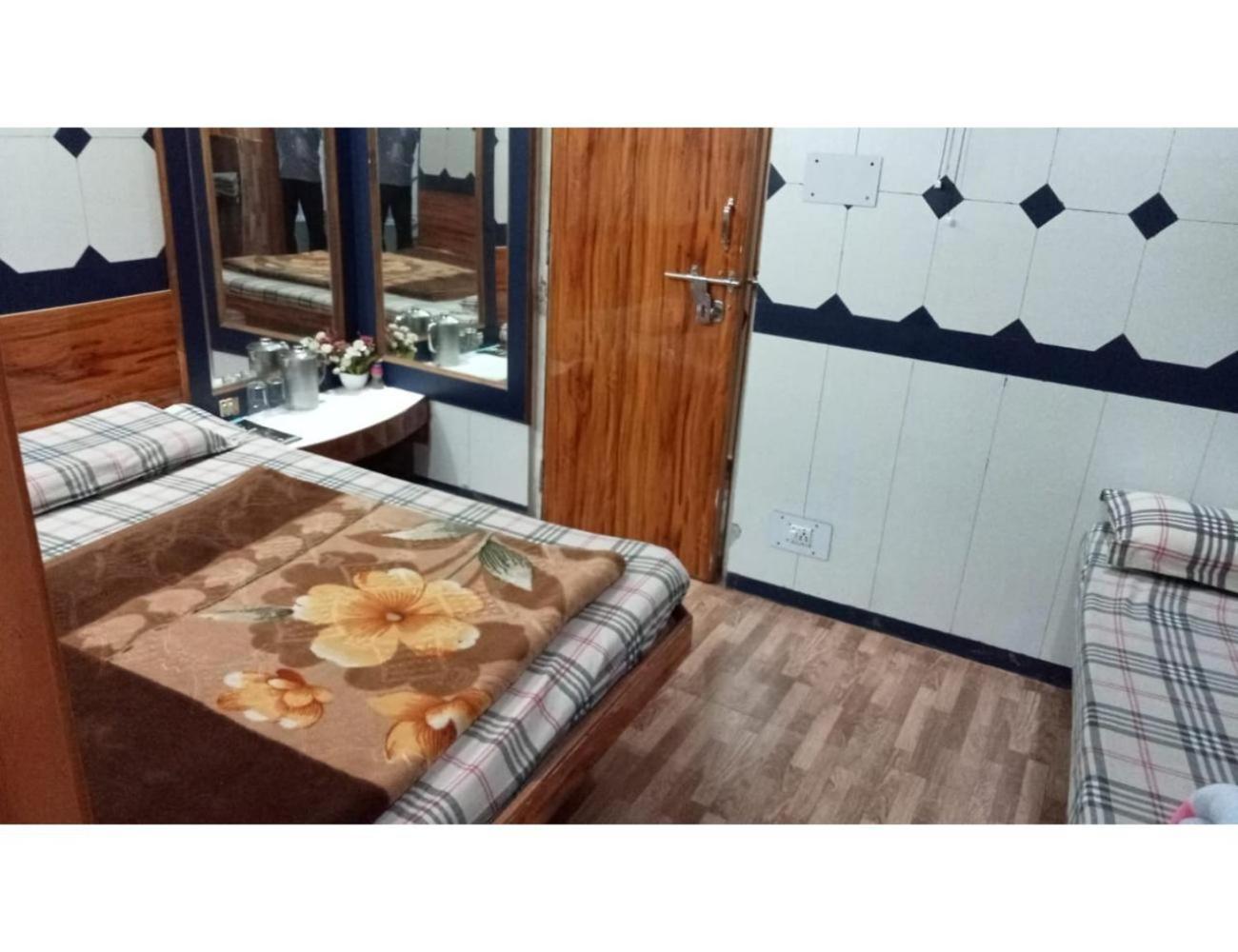 Hotel Doegar, Shimla Ngoại thất bức ảnh