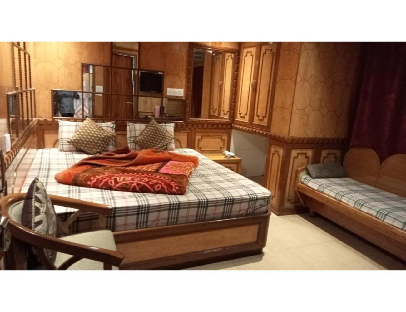Hotel Doegar, Shimla Ngoại thất bức ảnh