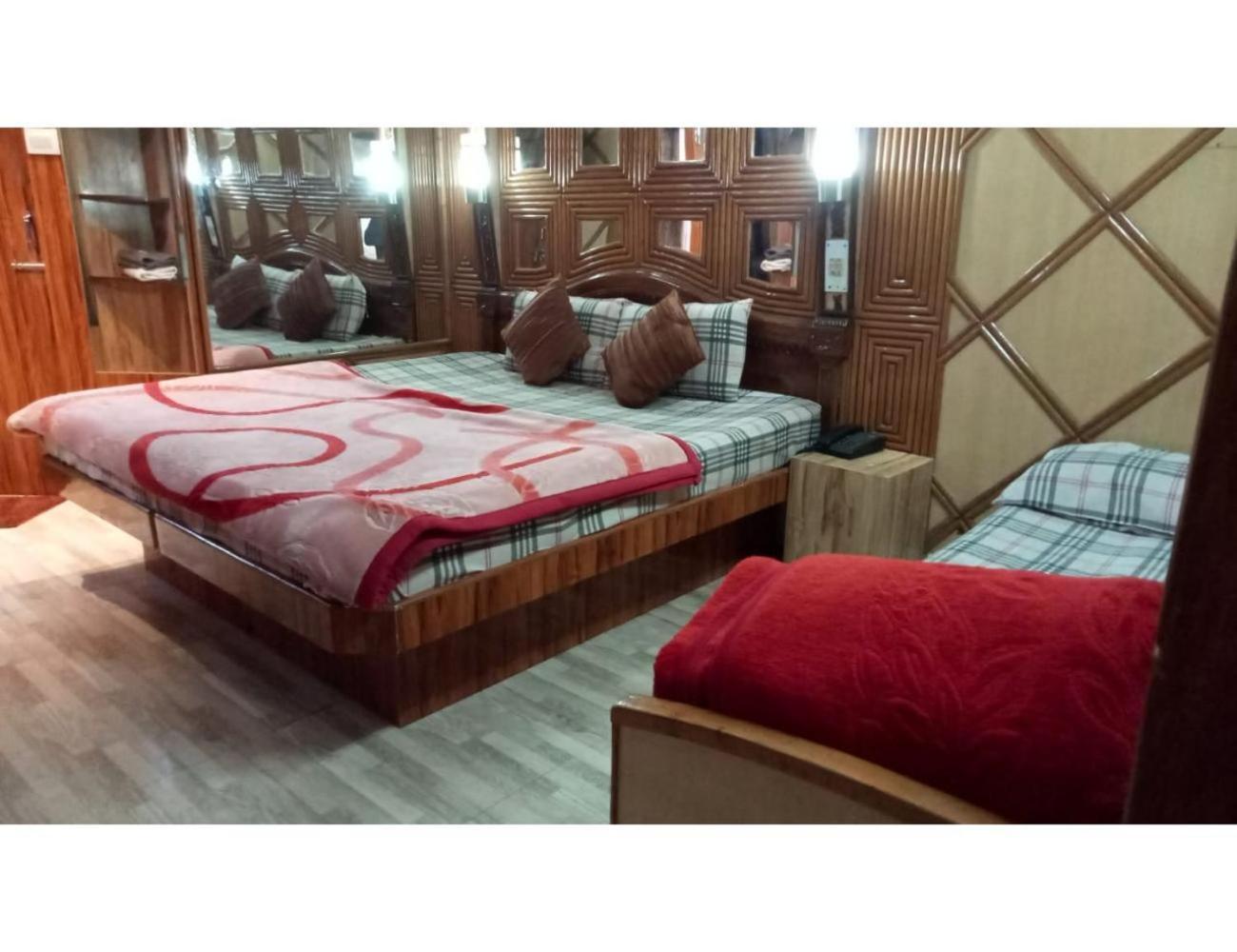 Hotel Doegar, Shimla Ngoại thất bức ảnh