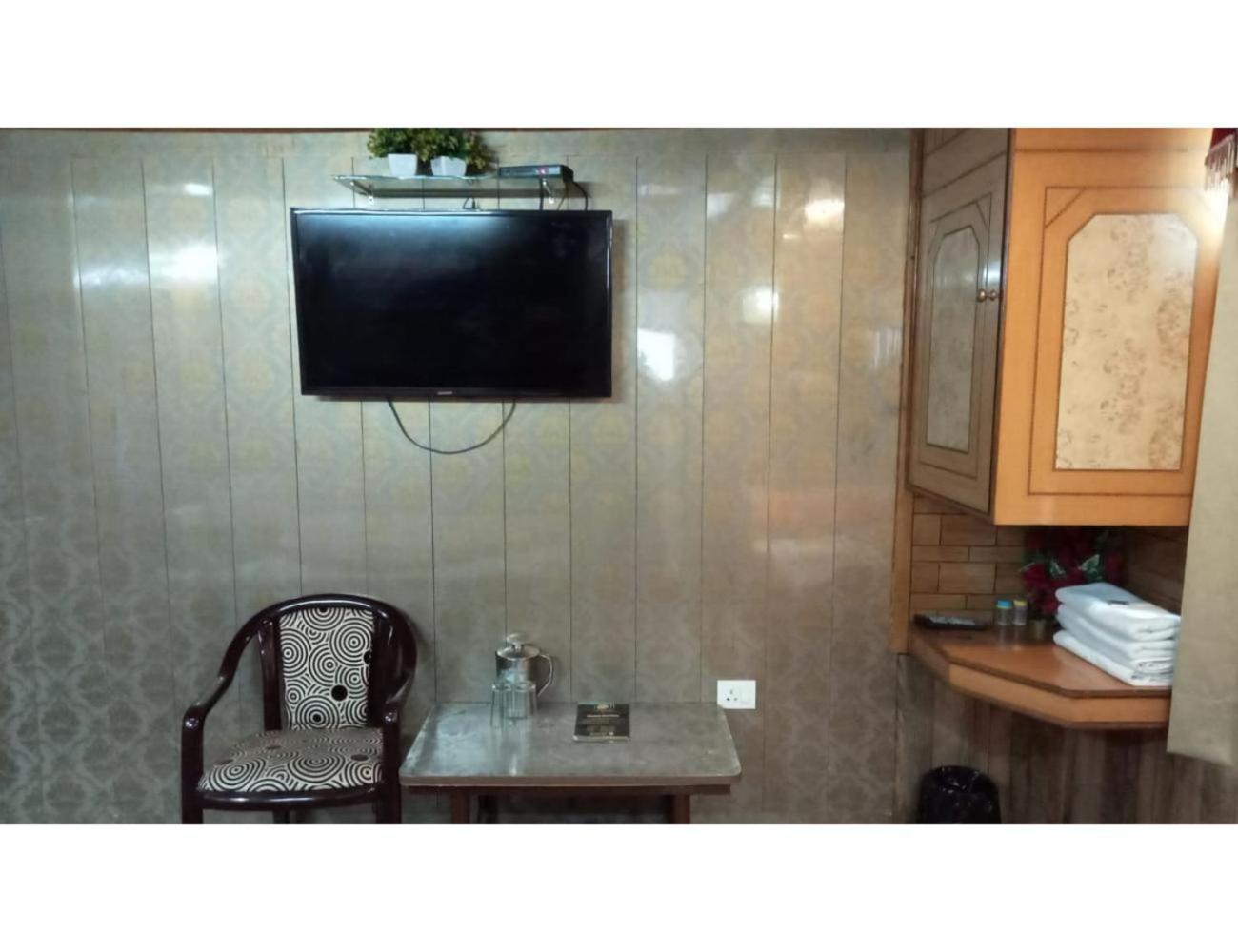 Hotel Doegar, Shimla Ngoại thất bức ảnh