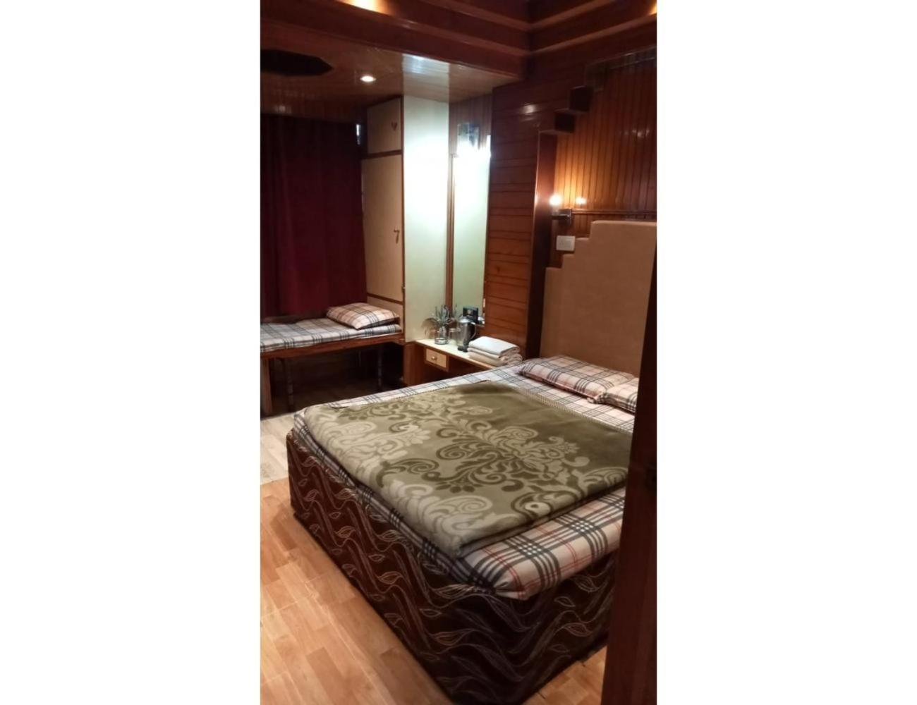 Hotel Doegar, Shimla Ngoại thất bức ảnh